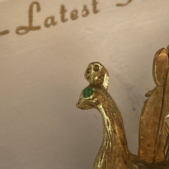 Peacock Bird Gold Tone Wire Brooch Pin Jewelry Accessory Collectible - Picture 4 of 4